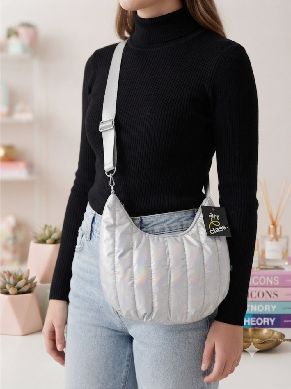 Silver Shoulder Bag Holographic Quilted ART CLASS